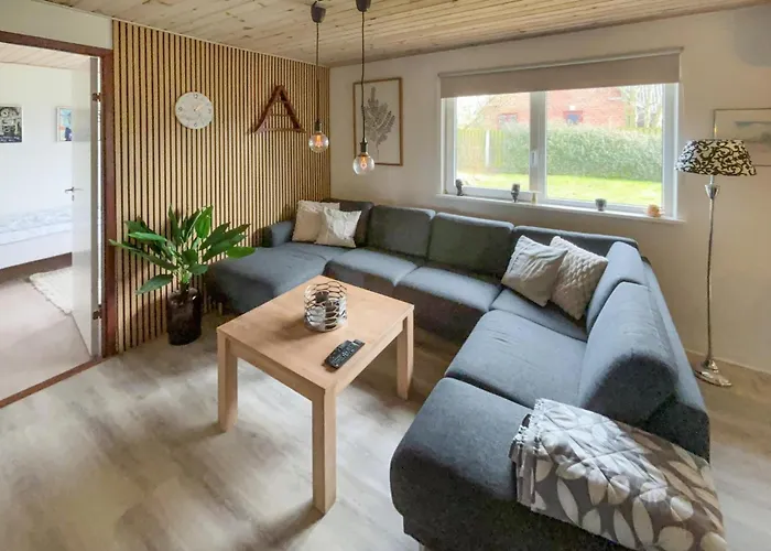 3 Bedroom Stunning In *