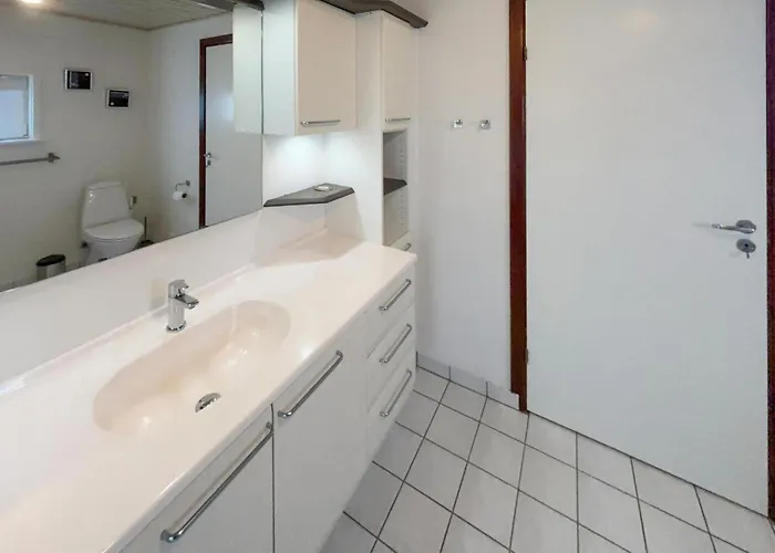 3 Bedroom Stunning In Nørre Nebel